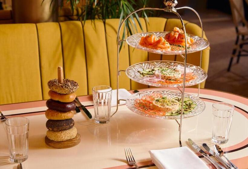 Yacht Club At The Boca Raton Resort