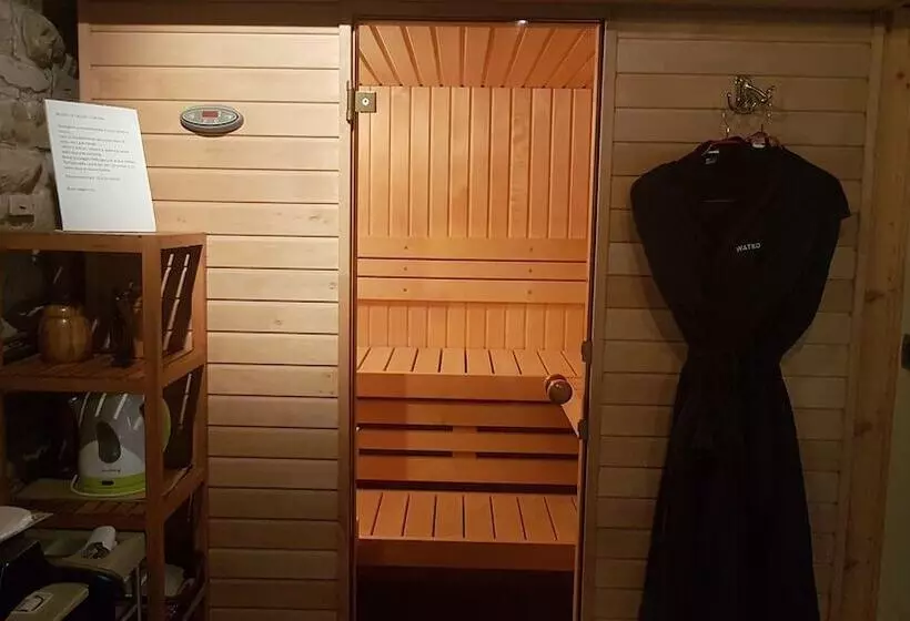 Room In B&b   #fortcozzo_2021 #jacuzzisuite #sauna