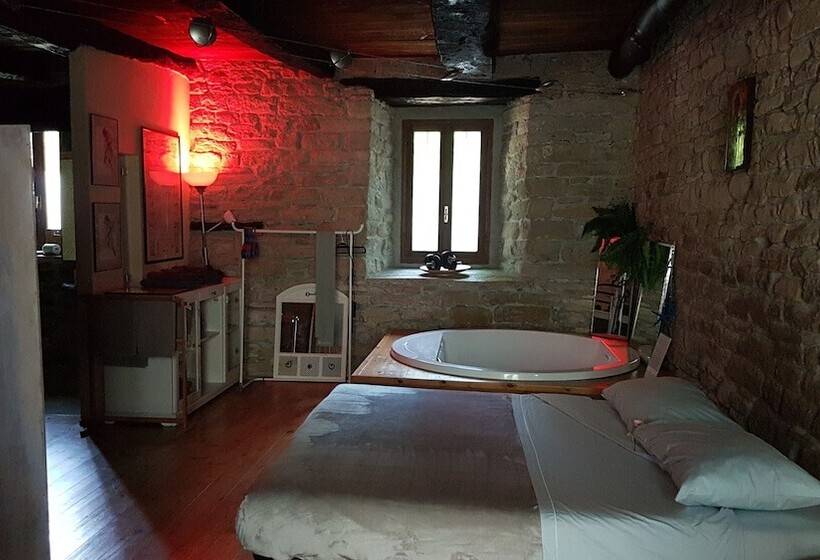 Room In B&b   #fortcozzo_2021 #jacuzzisuite #sauna