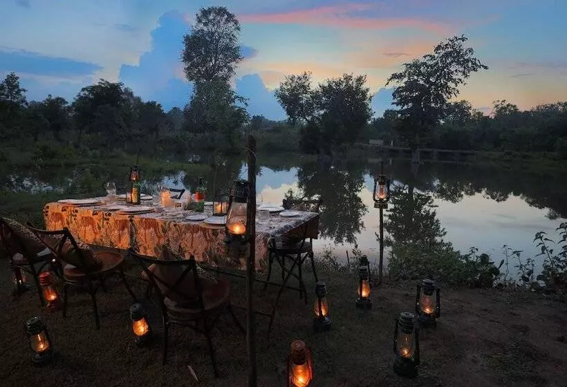 Lomakeskus Bandhavgarh Meadows