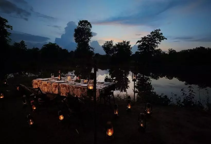 Lomakeskus Bandhavgarh Meadows