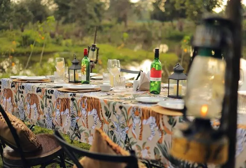 Lomakeskus Bandhavgarh Meadows