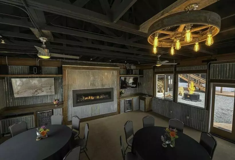 ホテル The Cannery Lodge