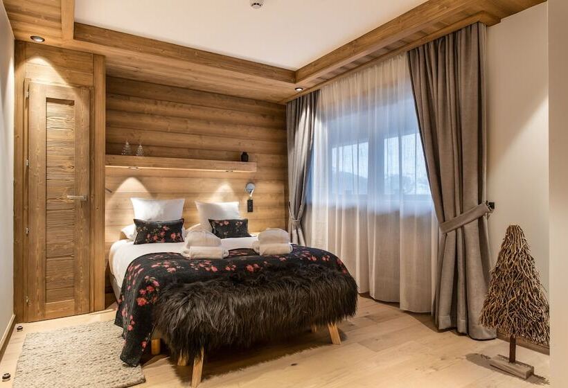 Manali Lodge  By Alpine Resorts