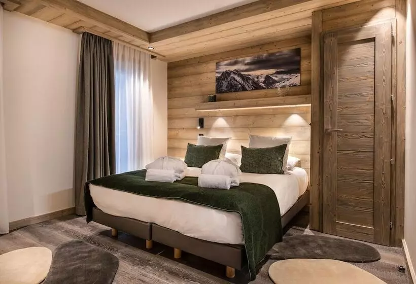 Manali Lodge  By Alpine Resorts