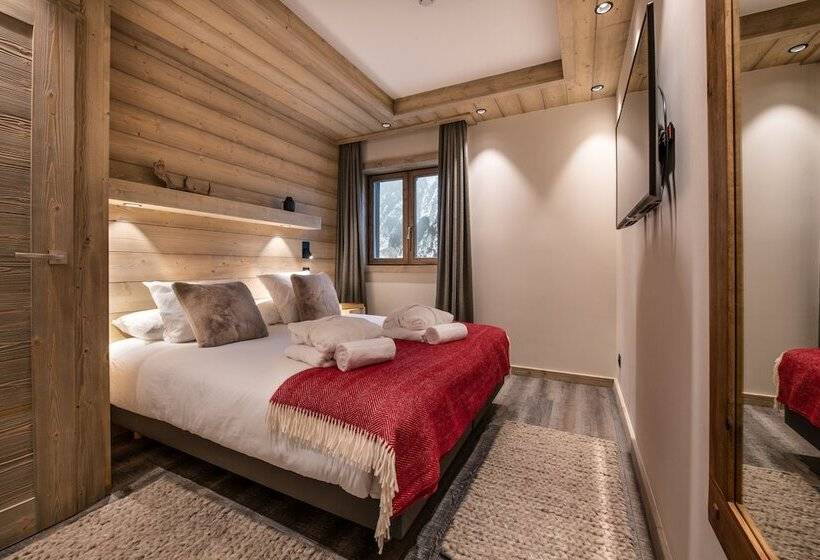 Manali Lodge  By Alpine Resorts