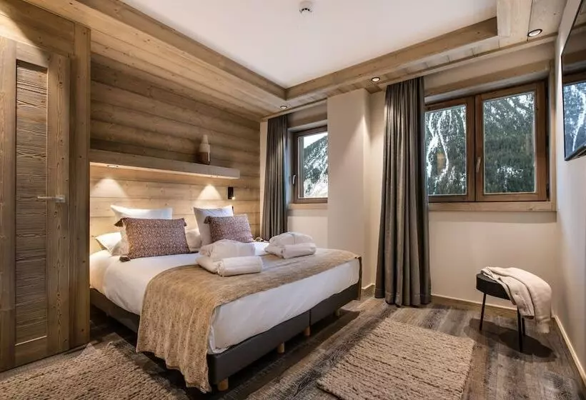 Manali Lodge  By Alpine Resorts