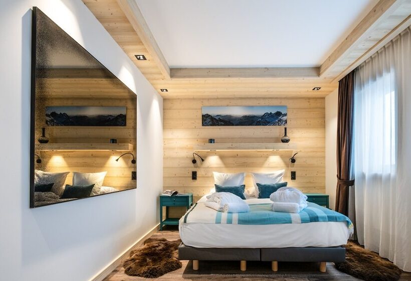 Manali Lodge  By Alpine Resorts