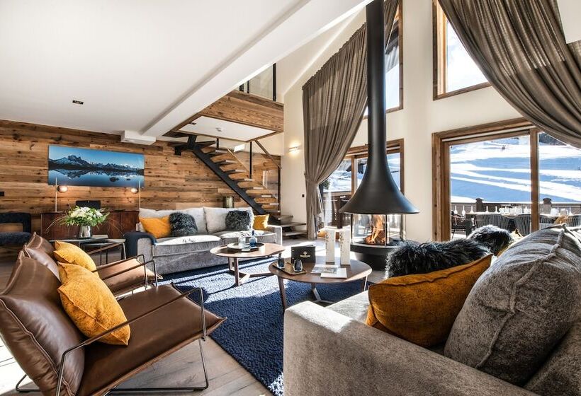 Manali Lodge  By Alpine Resorts