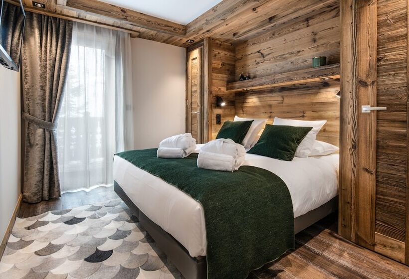 Manali Lodge  By Alpine Resorts