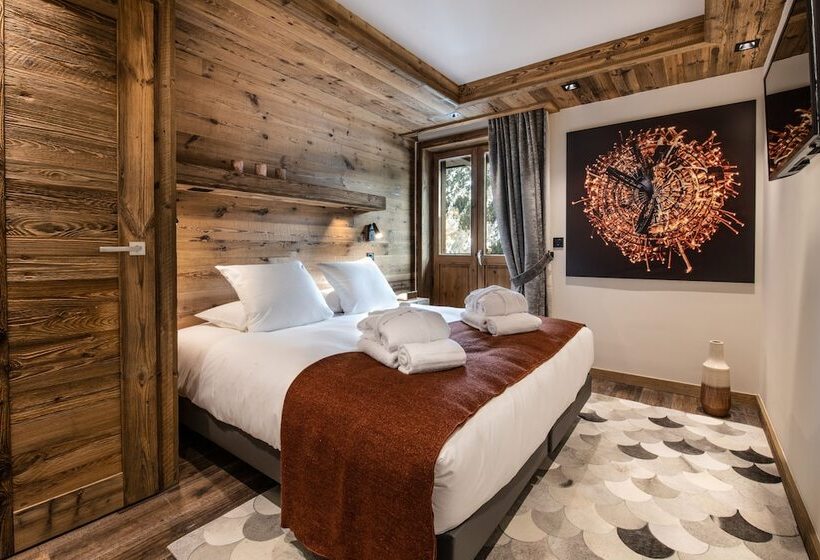 Manali Lodge  By Alpine Resorts