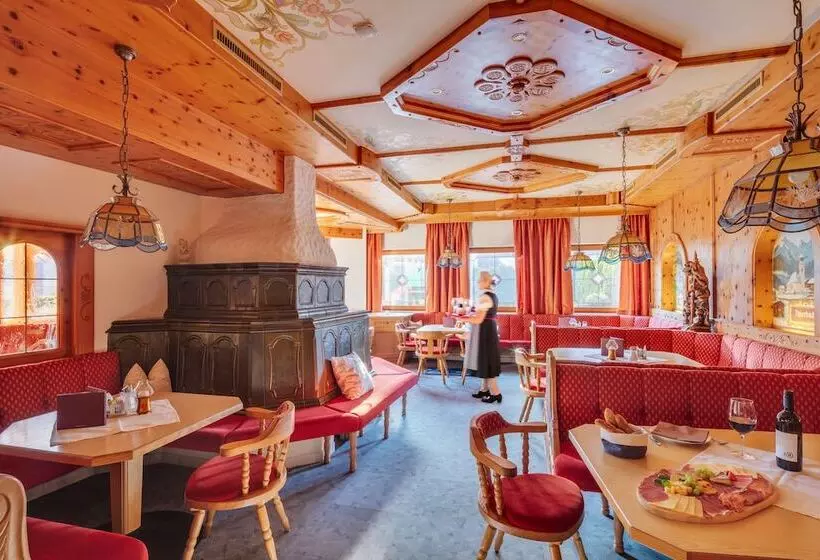 Apparthotel Talhof, Restaurant, Pool Und Spa