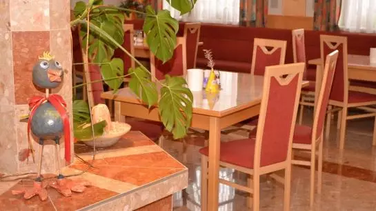 Bed and Breakfast Dorfpension Monika