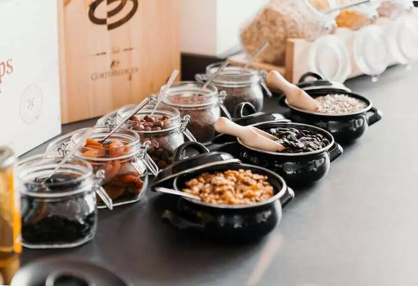 בית מלון כפרי Esplanade