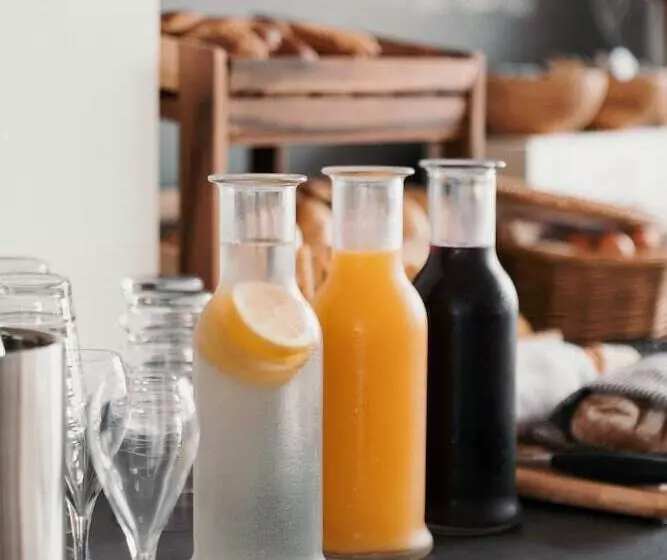 בית מלון כפרי Esplanade