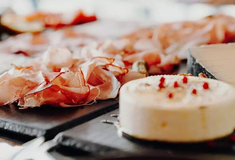 בית מלון כפרי Esplanade