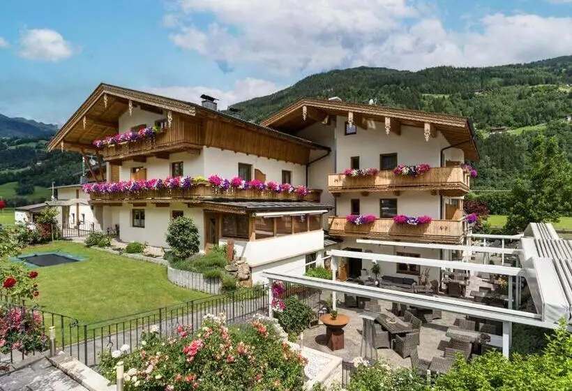 호텔 Landhaus Alpenherz