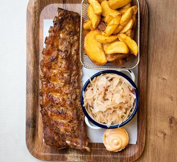 ホテル Leonfeldner Hof