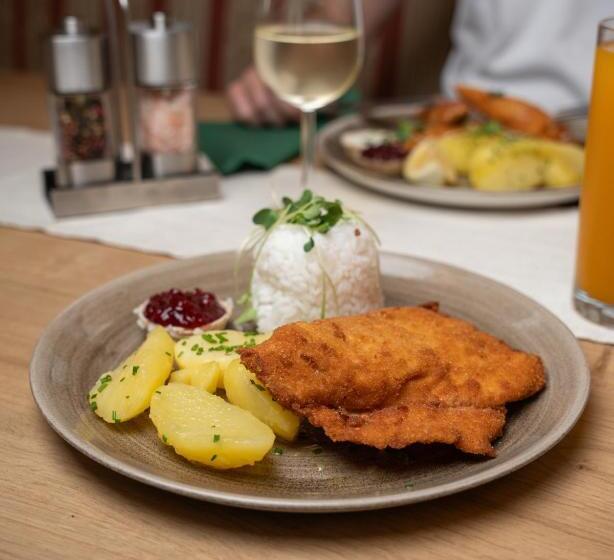 ホテル Leonfeldner Hof