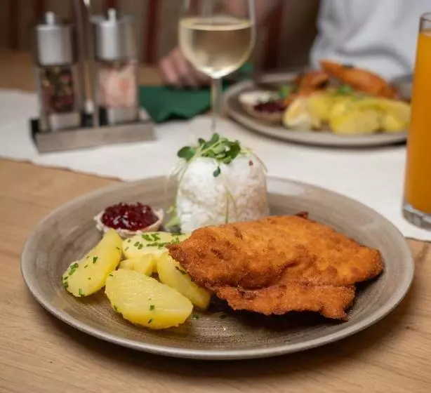 ホテル Leonfeldner Hof