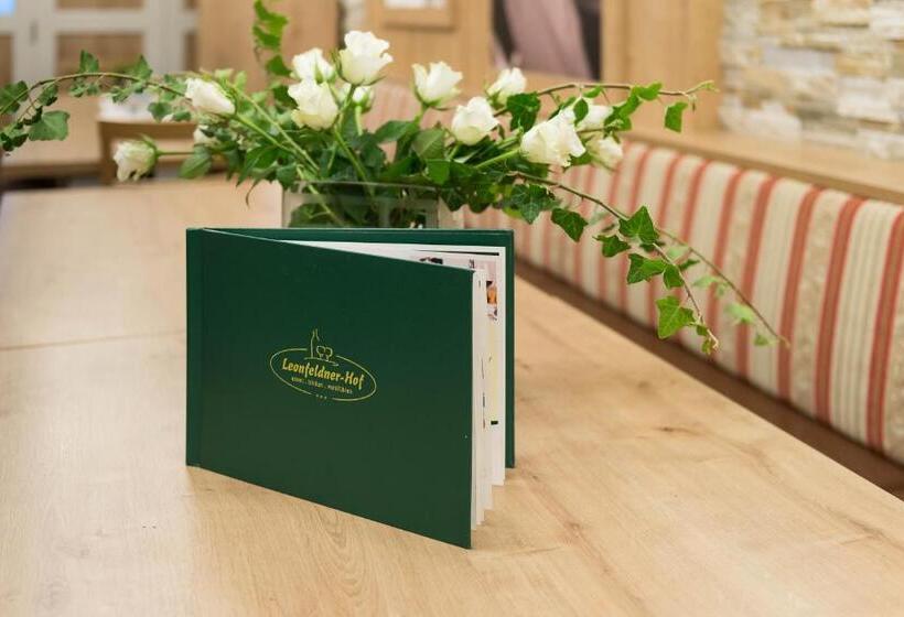 ホテル Leonfeldner Hof