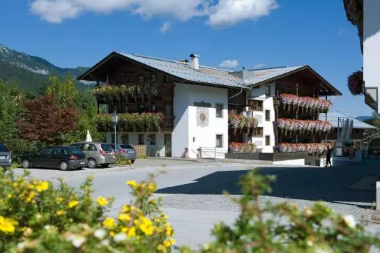 Отель Schnablwirt