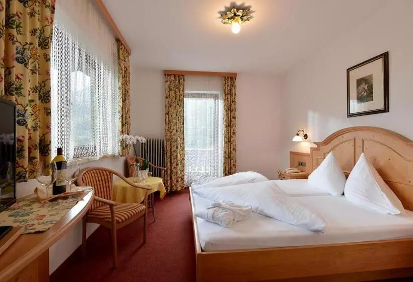 ホテル Schwarzer Adler