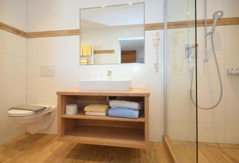 ホテル Sonnenhof Walchsee