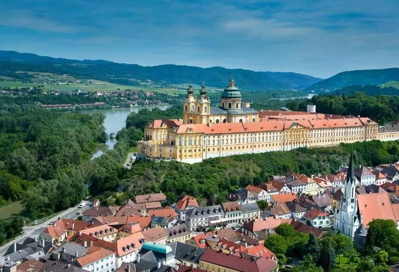 هتل Stadt Melk