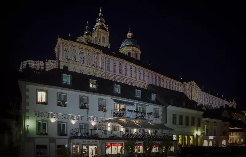 هتل Stadt Melk