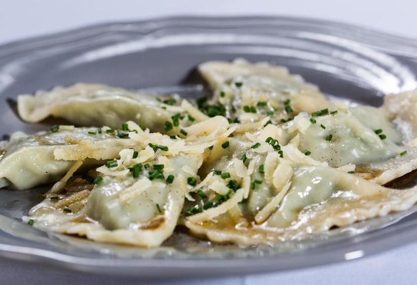 فندق Traditionsgasthof Weißbacher