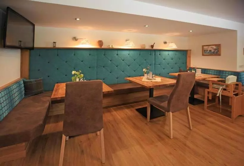 ペンション Hemetsberger