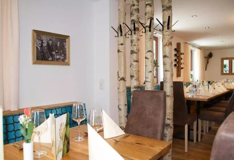 ペンション Hemetsberger