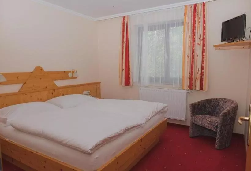 ペンション Hemetsberger