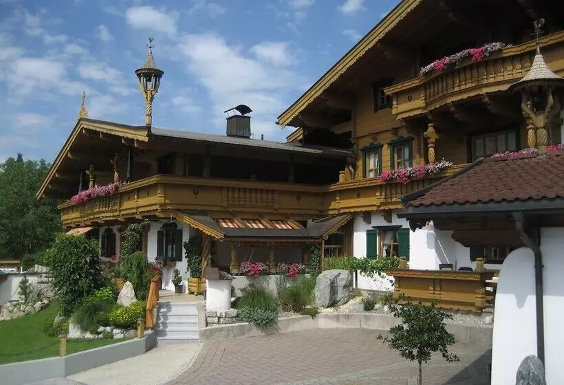 Пансион Gästehaus Auer