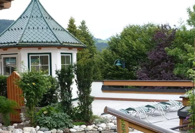 Пансион Gästehaus Auer