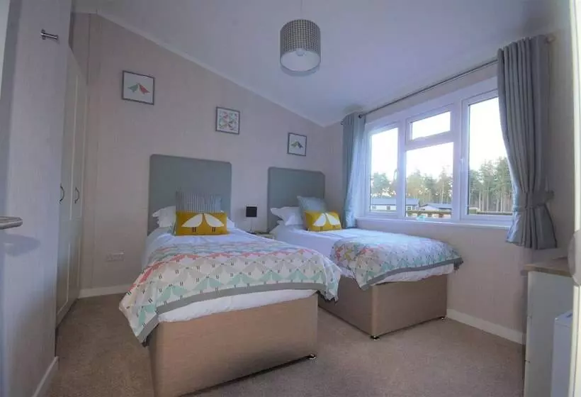 Hotelli Hollicarrs Long Lane Lodge