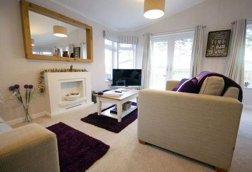 Hotelli Hollicarrs Long Lane Lodge