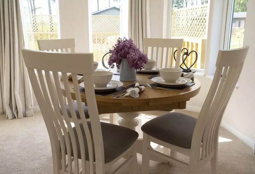 Hotelli Hollicarrs Long Lane Lodge