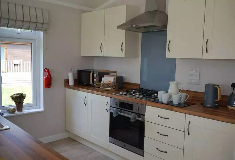 Hotelli Hollicarrs Long Lane Lodge