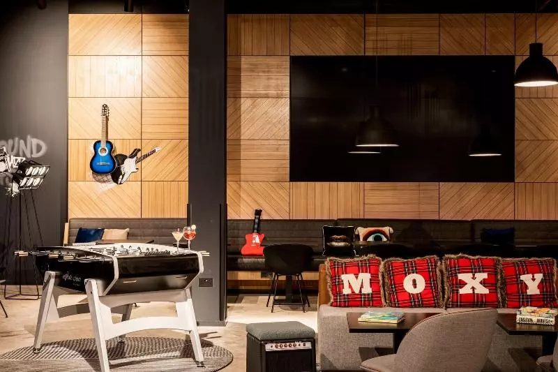 هتل Moxy Glasgow Sec