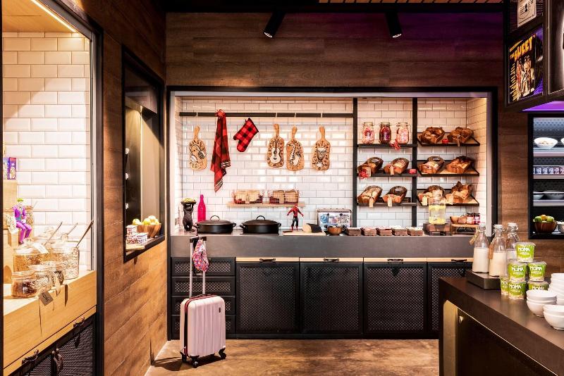 هتل Moxy Glasgow Sec