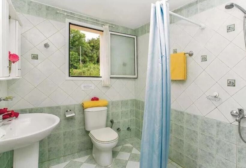 بنسيون Villa Nafsika With Amazing View