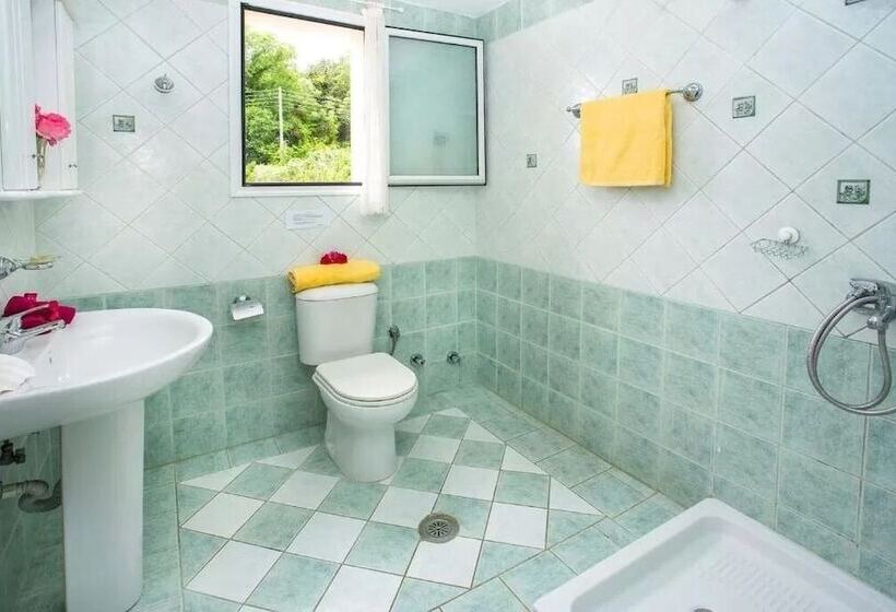 膳宿费 Villa Nafsika With Amazing View