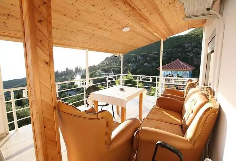 Majatalo Vila Riza Veliu