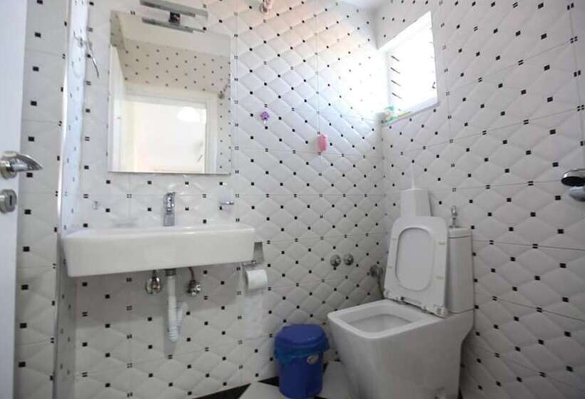 פנסיון Vila Riza Veliu