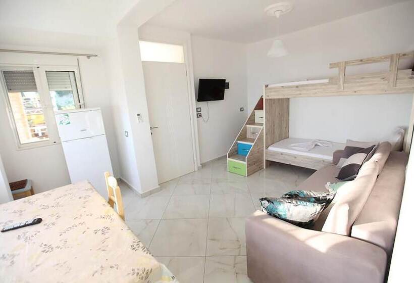 פנסיון Vila Riza Veliu