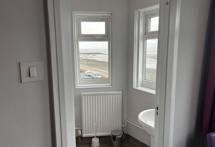 ホテル The Strathmore