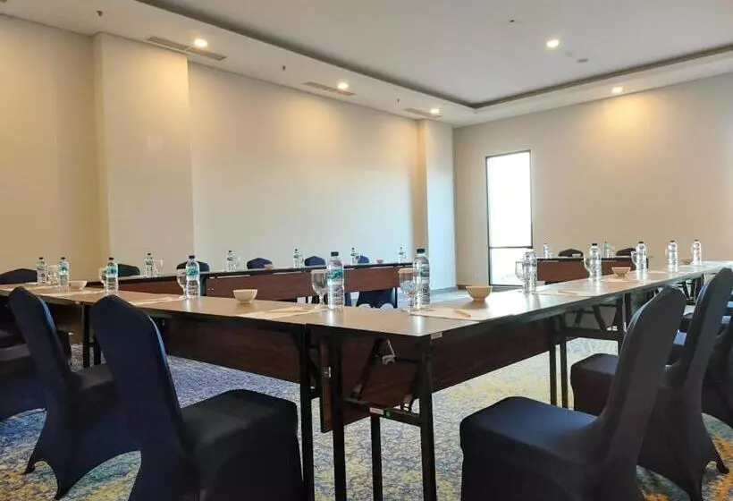 Suni Hotel And Convention Abepura Managed By Parkside