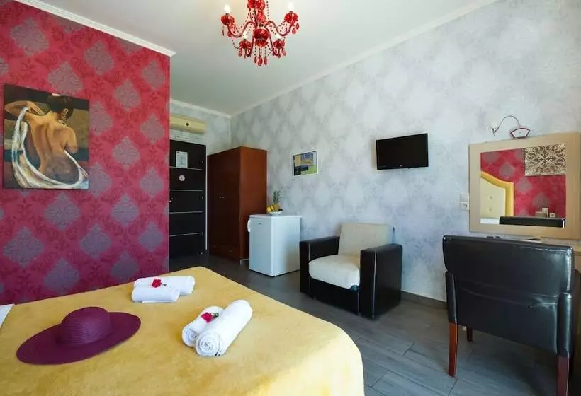 پانسیون Suite Room For 5